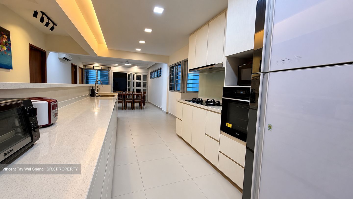 Blk 148 Tampines Avenue 5 (Tampines), HDB Executive #638881951